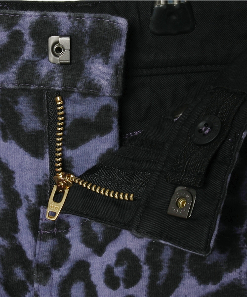 JOEY HYSTERIC(ジョーイヒステリック)の「LEO総柄 SK(スカート・キッズ・ブラウン/パープル/ピンク・X-SMALL/SMALL/MEDIUM)」の6枚目の写真