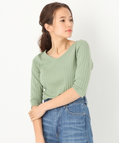 niko and...(ニコアンド)の「オリジナルハリヌキ7分袖2WAYプルオーバー(Tシャツ/カットソー・レディース・オフホワイト/ラベンダー/ブラック/ピンク/ライトグリーン・MEDIUM/LARGE)」の4枚目の写真