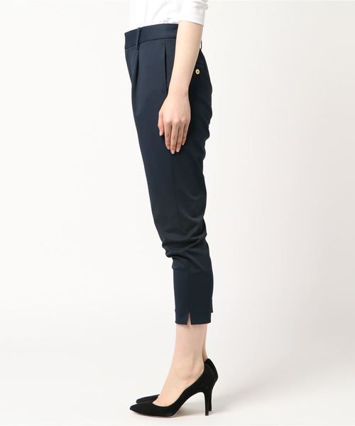 un dix cors（アンディコール）の「レクチュールテーパードパンツ（その他パンツ・レディース・ライトグレー/ネイビー・38/36）」の4枚目の写真