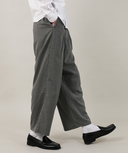 Rocky Monroe(ロッキーモンロー)の「T/R先染めストレッチワイドパンツ(その他パンツ・メンズ・グレー/チャコールグレー/ネイビー・M/L/LL)」の1枚目の写真