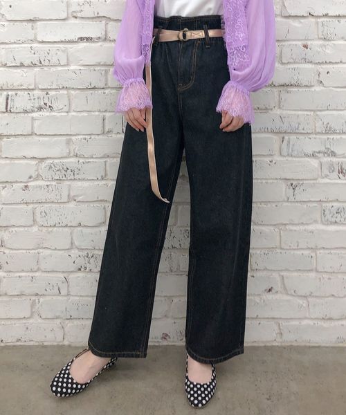 one after another NICE CLAUP(ワンアフターアナザーナイスクラップ)の「ベルト付デニムワイドパンツ(デニムパンツ・レディース・ブラック/オフホワイト/ブルー・SMALL/MEDIUM)」の2枚目の写真