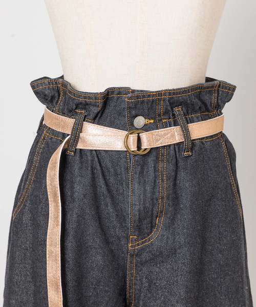 one after another NICE CLAUP(ワンアフターアナザーナイスクラップ)の「ベルト付デニムワイドパンツ(デニムパンツ・レディース・ブラック/オフホワイト/ブルー・SMALL/MEDIUM)」の14枚目の写真