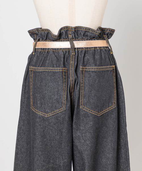 one after another NICE CLAUP(ワンアフターアナザーナイスクラップ)の「ベルト付デニムワイドパンツ(デニムパンツ・レディース・ブラック/オフホワイト/ブルー・SMALL/MEDIUM)」の15枚目の写真