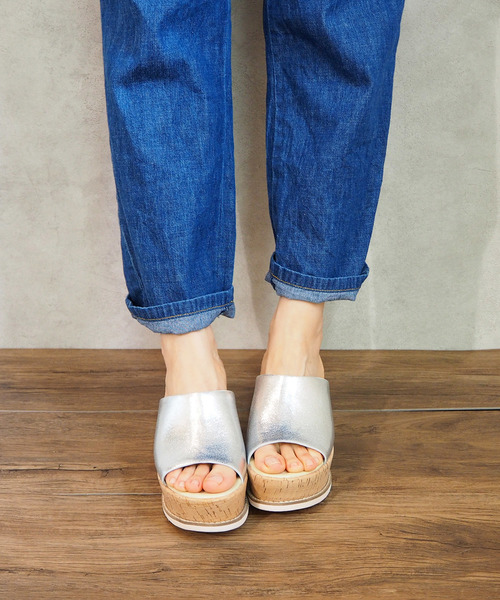 あしながおじさん（アシナガオジサン）の「〈あしながおじさん〉ワンバンドサンダル（サンダル・レディース・ブラック/ブルー/ホワイト/シルバー・S/M/L/LL）」の8枚目の写真