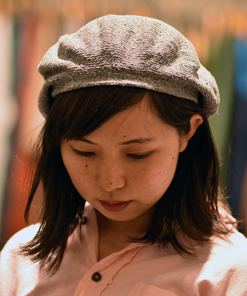 Le Beret Francais(ルベレーフランセ)の「BERET PRINTEMPS(ハンチング/ベレー帽・レディース・ブラック/ライトグレー/カーキ/ネイビー/ライトブルー/ブルー系その他/レッド/クリーム・FREE)」の3枚目の写真