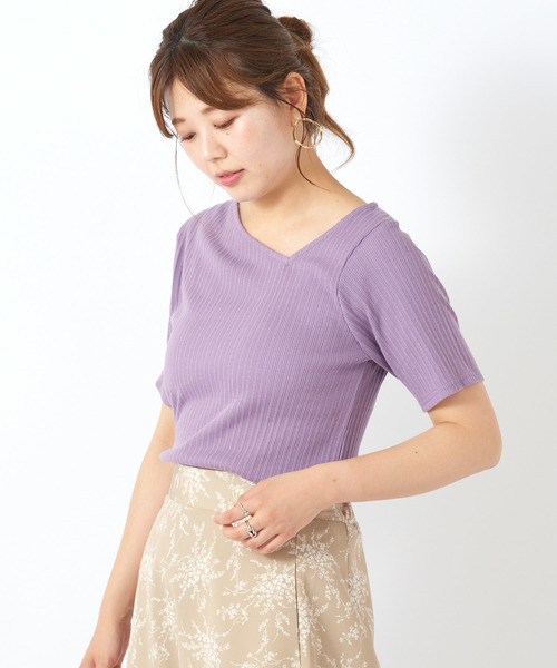 DISCOAT(ディスコート)の「太リブアシメネックプルオーバー5S(Tシャツ/カットソー・レディース・ブラック/ライトグレー/オフホワイト/パープル・FREE)」の4枚目の写真