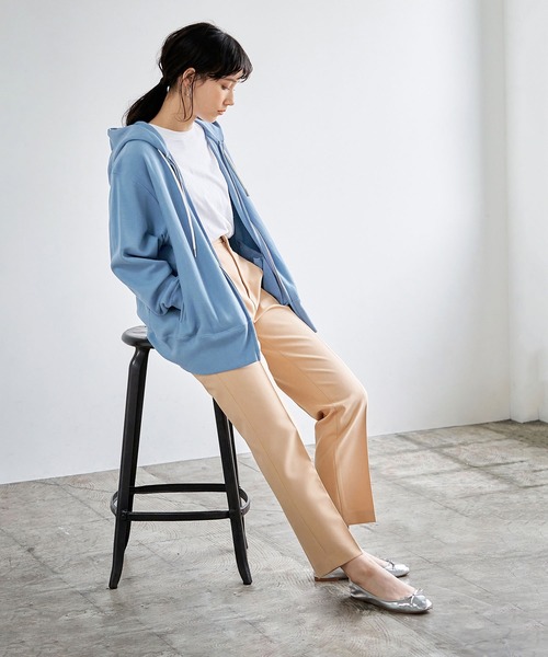 Champion（チャンピオン）の「REVERSE WEAVE ZIP HOODED SWEATSHIRT（パーカー・レディース・ブラック/グレー/キャメル/ブルー・1）」の8枚目の写真