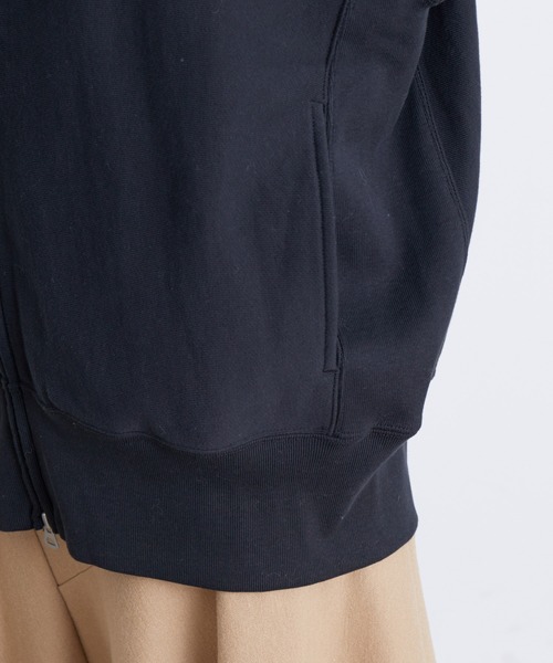Champion（チャンピオン）の「REVERSE WEAVE ZIP HOODED SWEATSHIRT（パーカー・レディース・ブラック/グレー/キャメル/ブルー・1）」の15枚目の写真