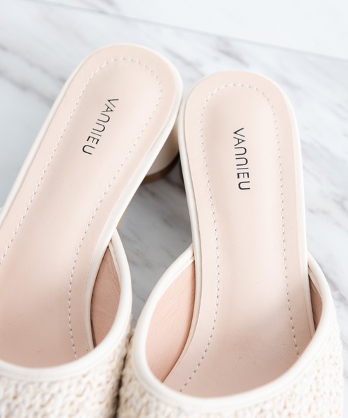 VANNIE U（ヴァニーユー）の「メッシュミュール（サンダル・レディース・ベージュ/ナチュラル・SMALL/MEDIUM/LARGE）」の14枚目の写真