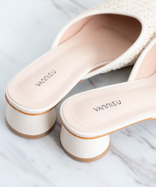 VANNIE U（ヴァニーユー）の「メッシュミュール（サンダル・レディース・ベージュ/ナチュラル・SMALL/MEDIUM/LARGE）」の15枚目の写真