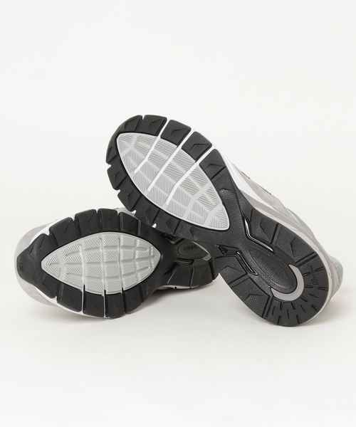 NEW BALANCE（ニューバランス）の「NEW BALANCE:M990 V5 スニーカー（スニーカー・メンズ・ネイビー/グレー・26/27/28/29）」の4枚目の写真