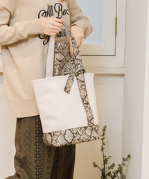 カシュカシュ cachecache / ワンハンドルバケツ型パーテーショントートバッグ
