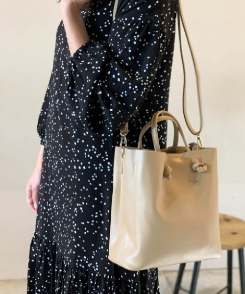 Per sist ence(パーシエンス)の「Per sist ence/パーシエンス ノットハンドル2WAYトート(トートバッグ・レディース・ブラック/グレー/ライトグリーン/ベージュ・FREE)」の3枚目の写真