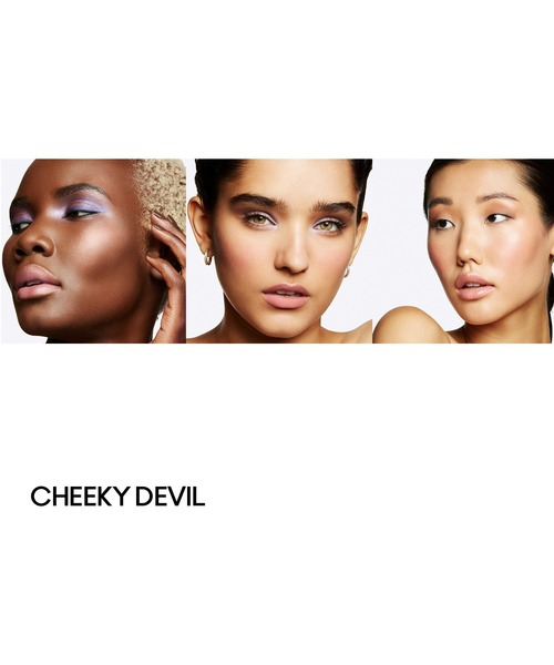 M・A・C（マック）の「販売終了【M･A･C /マック】グロー プレイ ブラッシュ（チーク・レディース・ソー ナチュラル/グランド/ブラッシュ プリーズ/チーキー デビル/ザッツ ピーチィ/チアー アップ/トータリー シンクト・FREE）」の10枚目の写真