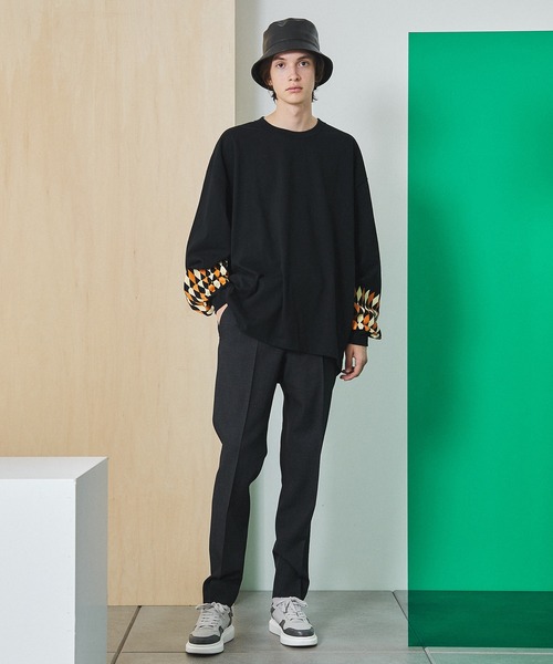 UNITED TOKYO（ユナイテッドトウキョウ）の「プリントボリュームスリーブオーバーTEE（Tシャツ/カットソー・メンズ・ブラック/ホワイト・FREE）」の4枚目の写真