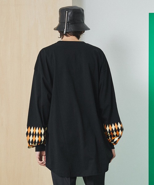 UNITED TOKYO（ユナイテッドトウキョウ）の「プリントボリュームスリーブオーバーTEE（Tシャツ/カットソー・メンズ・ブラック/ホワイト・FREE）」の8枚目の写真