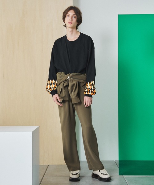 UNITED TOKYO（ユナイテッドトウキョウ）の「プリントボリュームスリーブオーバーTEE（Tシャツ/カットソー・メンズ・ブラック/ホワイト・FREE）」の5枚目の写真