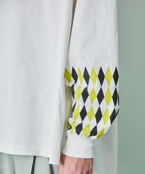 UNITED TOKYO（ユナイテッドトウキョウ）の「プリントボリュームスリーブオーバーTEE（Tシャツ/カットソー・メンズ・ブラック/ホワイト・FREE）」の12枚目の写真