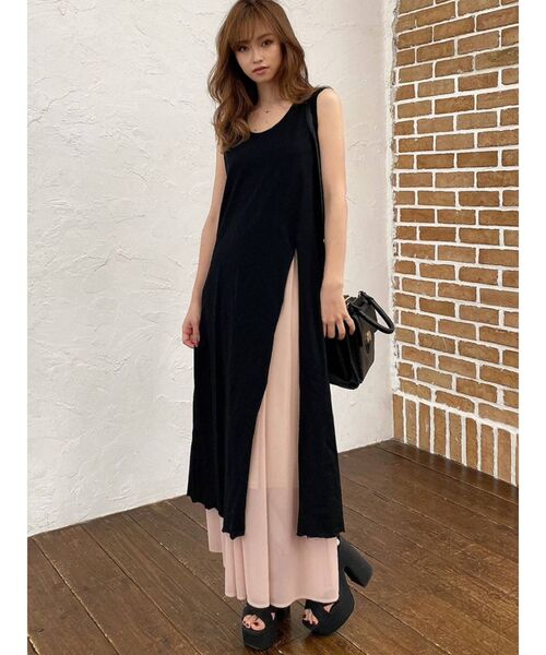 RESEXXY（リゼクシー）の「フロントスリットロングトップス（Tシャツ/カットソー・レディース・ブラック/ミント/モカ・FREE）」の2枚目の写真