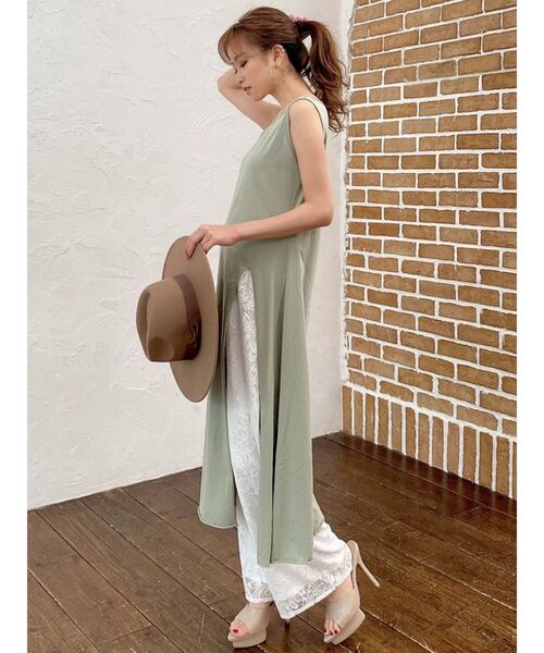 RESEXXY（リゼクシー）の「フロントスリットロングトップス（Tシャツ/カットソー・レディース・ブラック/ミント/モカ・FREE）」の17枚目の写真