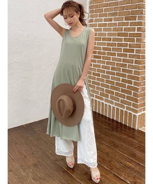 RESEXXY（リゼクシー）の「フロントスリットロングトップス（Tシャツ/カットソー・レディース・ブラック/ミント/モカ・FREE）」の20枚目の写真