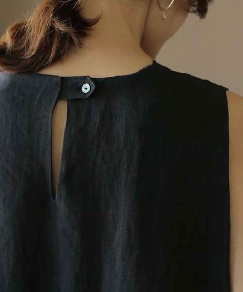 meJane(ミージェーン)の「マキシ丈麻ライクロングワンピース(ワンピース・レディース・ブラック/モカ/ナチュラル・FREE)」の5枚目の写真