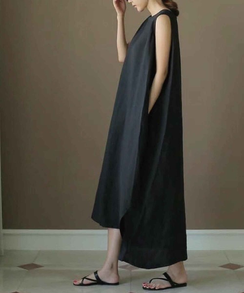 meJane(ミージェーン)の「マキシ丈麻ライクロングワンピース(ワンピース・レディース・ブラック/モカ/ナチュラル・FREE)」の22枚目の写真