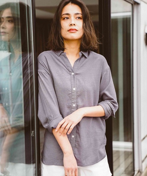 BAYFLOW（ベイフロー）の「リネンストレッチシャツ（テンセル(TM)繊維使用（シャツ/ブラウス・レディース・ホワイト/ベージュ/カーキ/ラベンダー/チャコール・SMALL/MEDIUM）」の6枚目の写真