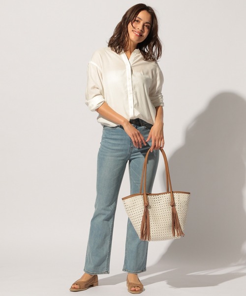 BAYFLOW（ベイフロー）の「リネンストレッチシャツ（テンセル(TM)繊維使用（シャツ/ブラウス・レディース・ホワイト/ベージュ/カーキ/ラベンダー/チャコール・SMALL/MEDIUM）」の7枚目の写真