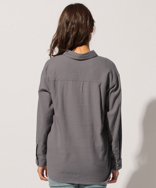 BAYFLOW（ベイフロー）の「リネンストレッチシャツ（テンセル(TM)繊維使用（シャツ/ブラウス・レディース・ホワイト/ベージュ/カーキ/ラベンダー/チャコール・SMALL/MEDIUM）」の8枚目の写真