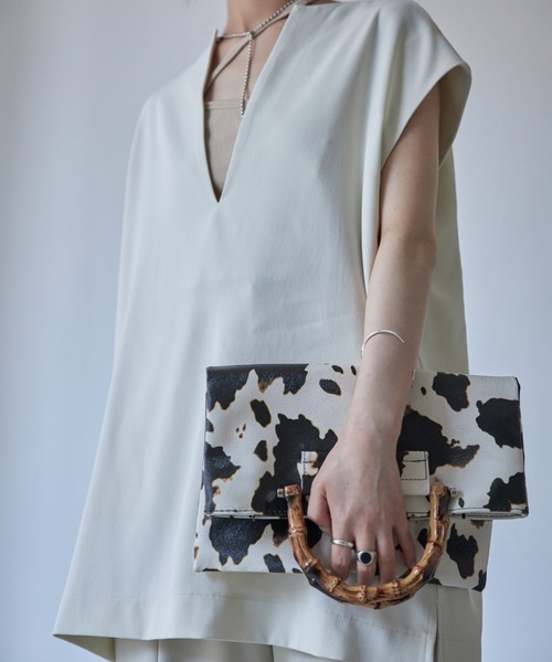 Solace（ソレイス）の「カウ柄ハンドバッグ（ハンドバッグ・レディース・ホワイト・FREE）」の6枚目の写真