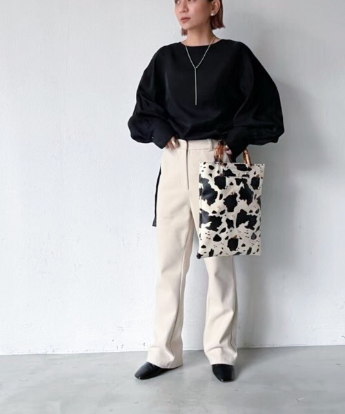 Solace（ソレイス）の「カウ柄ハンドバッグ（ハンドバッグ・レディース・ホワイト・FREE）」の20枚目の写真