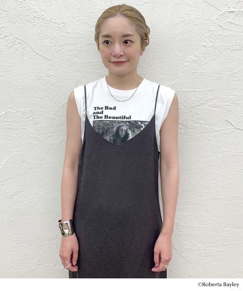 SHENERY(シーナリー)の「Roberta Bayley ノースリーブTee02(Tシャツ/カットソー・レディース・ホワイト・FREE)」の8枚目の写真