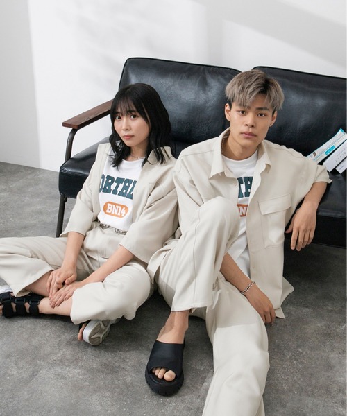 【極美品】UNIVERSAL PRODUCTS トラウザーパンツ ECRU 極美品】UNIVERSAL PRODUCTS トラウザーパンツ ECRU