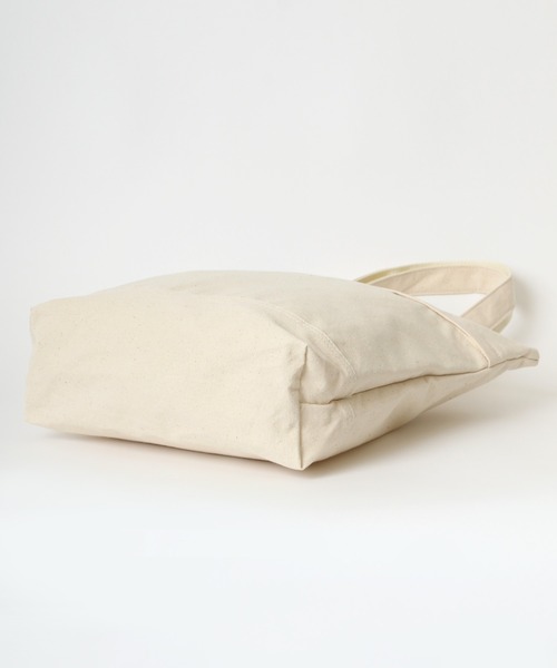 Lee（リー）の「Lee/リー キャンバス ロゴ トートバッグ（トートバッグ・メンズ・ライトグレー/ブラック/ベージュ/オフホワイト/カーキ・FREE）」の7枚目の写真