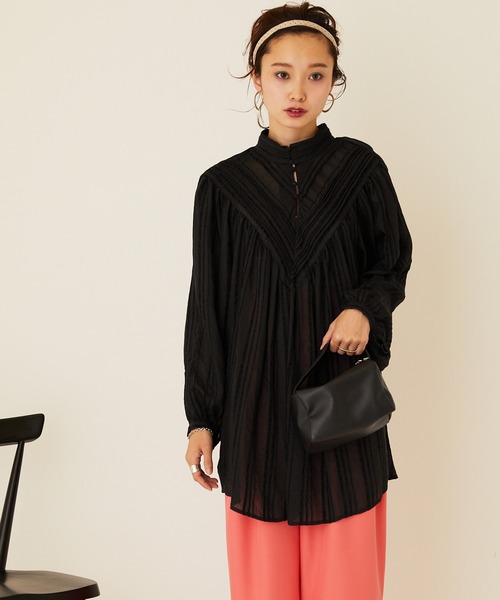 forksy.(フォルクシー)の「【forksy.】前後2WAYピンタックチュニックブラウス(シャツ/ブラウス・レディース・ホワイト/ブラック/キナリ・FREE)」の5枚目の写真