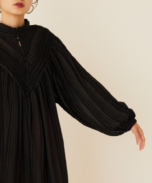 forksy.(フォルクシー)の「【forksy.】前後2WAYピンタックチュニックブラウス(シャツ/ブラウス・レディース・ホワイト/ブラック/キナリ・FREE)」の17枚目の写真