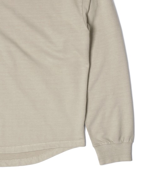 The DUFFER of ST.GEORGE（ザダファーオブセントジョージ）の「GARMENT-DYE OVER SIZE L/SL TEE：オーバーダイ加工 ビッグシルエット ロンTEE オーバーサイズ（Tシャツ/カットソー・メンズ・ベージュ/ブラウン・SMALL/MEDIUM/LARGE/X-LARGE）」の9枚目の写真