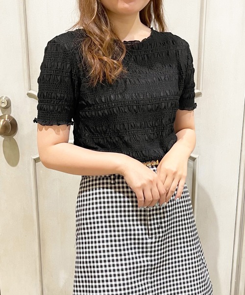 apres jour（アプレジュール）の「シャーリングトップス【ZOZOTOWN限定アイテム】（Tシャツ/カットソー・レディース・アイボリー/ブラック/オフホワイト・X-LARGE/フリー）」の3枚目の写真