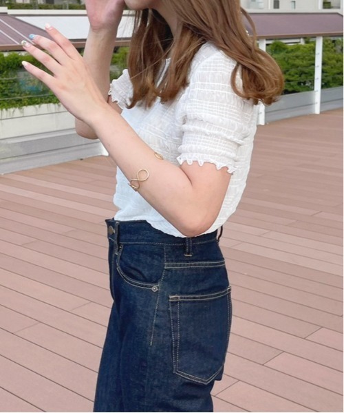 apres jour（アプレジュール）の「シャーリングトップス【ZOZOTOWN限定アイテム】（Tシャツ/カットソー・レディース・アイボリー/ブラック/オフホワイト・X-LARGE/フリー）」の18枚目の写真