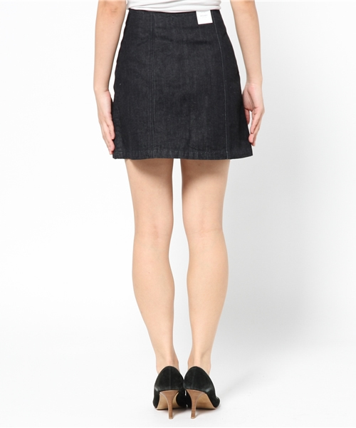 MOUSSY(マウジー)の「button up denim mini SK(デニムスカート・レディース・ワンウォッシュ・0/1/2)」の7枚目の写真