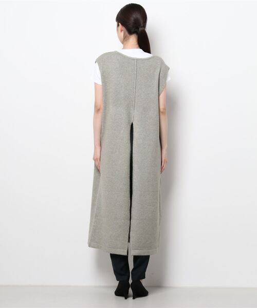 STYLEBLOCK(スタイルブロック)の「ミックスブークレーニット深Vネックノースリーブワンピース(ワンピース・レディース・モカ/ライトベージュ/ブラウン/グリーン系その他/ベージュ・M)」の7枚目の写真
