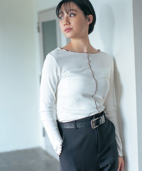 PAGEBOY(ページボーイ)の「ハイショクメロープルオーバーロングスリーブ(Tシャツ/カットソー・レディース・オフホワイト/ブラック/グレイッシュベージュ・FREE)」の1枚目の写真