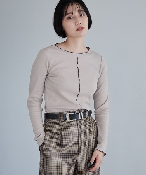 PAGEBOY(ページボーイ)の「ハイショクメロープルオーバーロングスリーブ(Tシャツ/カットソー・レディース・オフホワイト/ブラック/グレイッシュベージュ・FREE)」の3枚目の写真