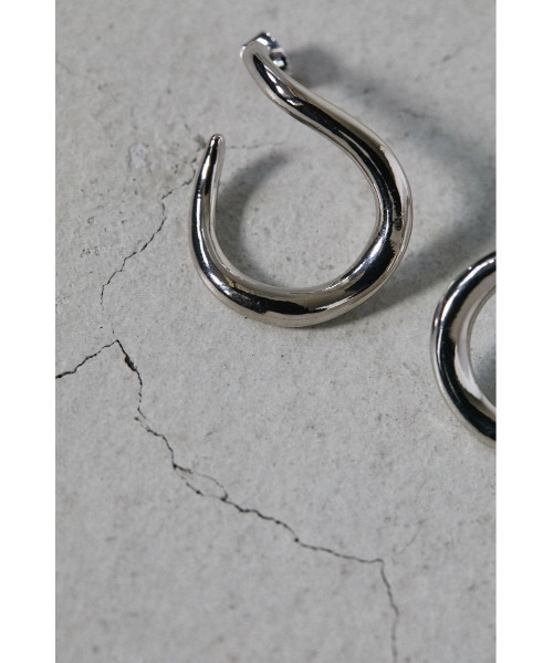 STYLEMIXER（スタイルミキサー）の「ビッグフープピアス（ピアス（両耳用）・レディース・シルバー/ゴールド・FREE）」の9枚目の写真