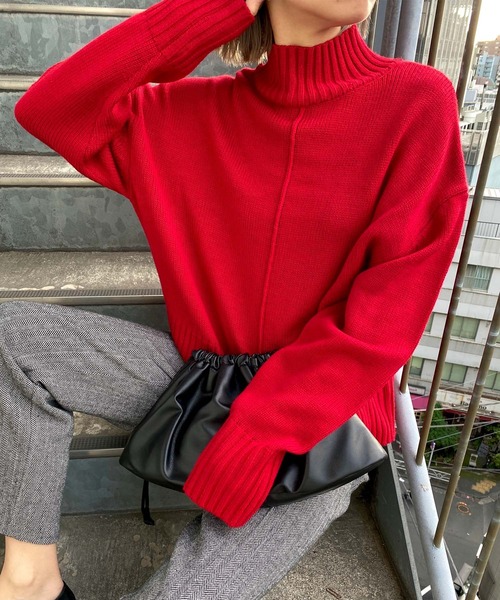 MLI'A（エムリア）の「センターシームタートルニット（ニット/セーター・レディース・レッド/ブルー/グリーン/アイボリー/グレー系その他/イエロー系その他/ブラック系その他2/ライトグリーン/ピンク/パープル・M）」の10枚目の写真