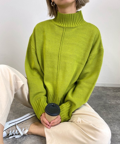 MLI'A（エムリア）の「センターシームタートルニット（ニット/セーター・レディース・レッド/ブルー/グリーン/アイボリー/グレー系その他/イエロー系その他/ブラック系その他2/ライトグリーン/ピンク/パープル・M）」の5枚目の写真