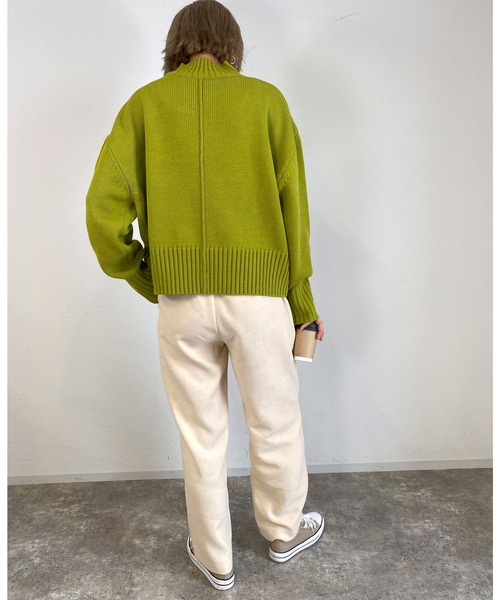 MLI'A（エムリア）の「センターシームタートルニット（ニット/セーター・レディース・レッド/ブルー/グリーン/アイボリー/グレー系その他/イエロー系その他/ブラック系その他2/ライトグリーン/ピンク/パープル・M）」の22枚目の写真