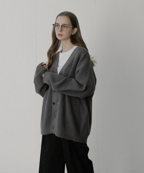 remer（リメール）の「loose basic waffle cardigan/ルーズベーシックワッフルカーディガン（カーディガン/ボレロ・メンズ・チャコールグレー/ブラック/グレー・SMALL/MEDIUM/LARGE）」の7枚目の写真