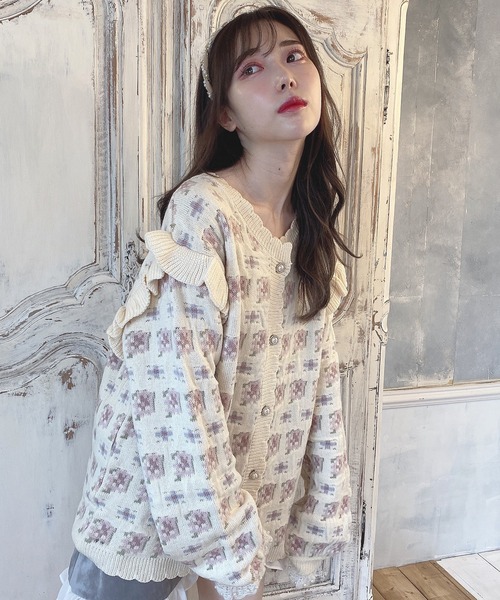 Swankiss(スワンキス)の「JF flower J/Q C/D(ニット/セーター・レディース・オフホワイト/サックスブルー/ピンク・FREE)」の4枚目の写真